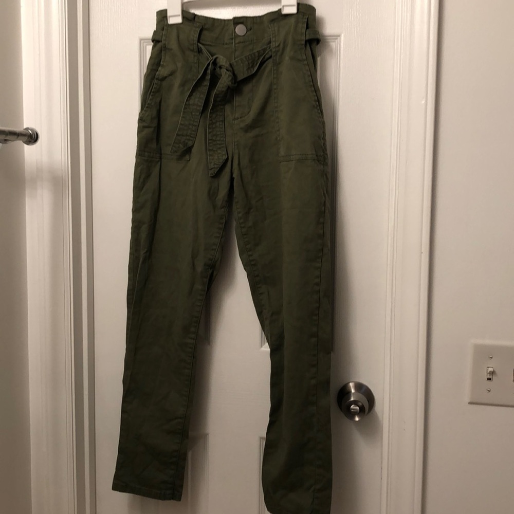Olive green high waist Jeans 💚
